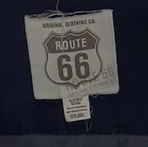 Longsleeve button down shirt bundle of 3. - Picture 5 of 6